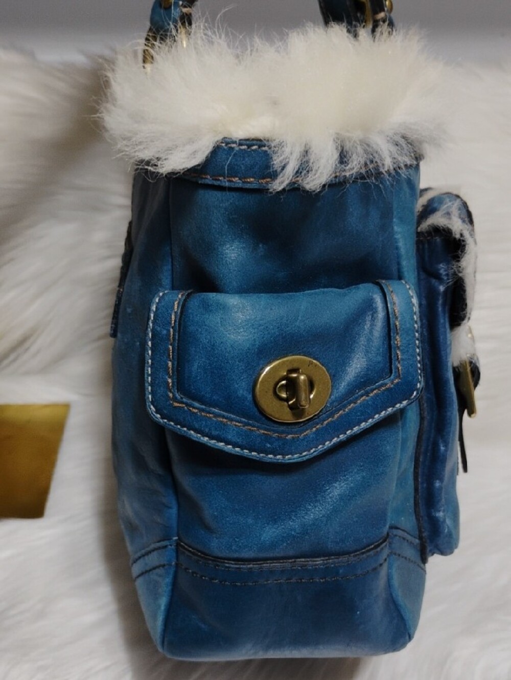 SALE! RARE!!Coach Limited Edition Shearling Blue Leather Gallery Tote - Picture 7 of 16